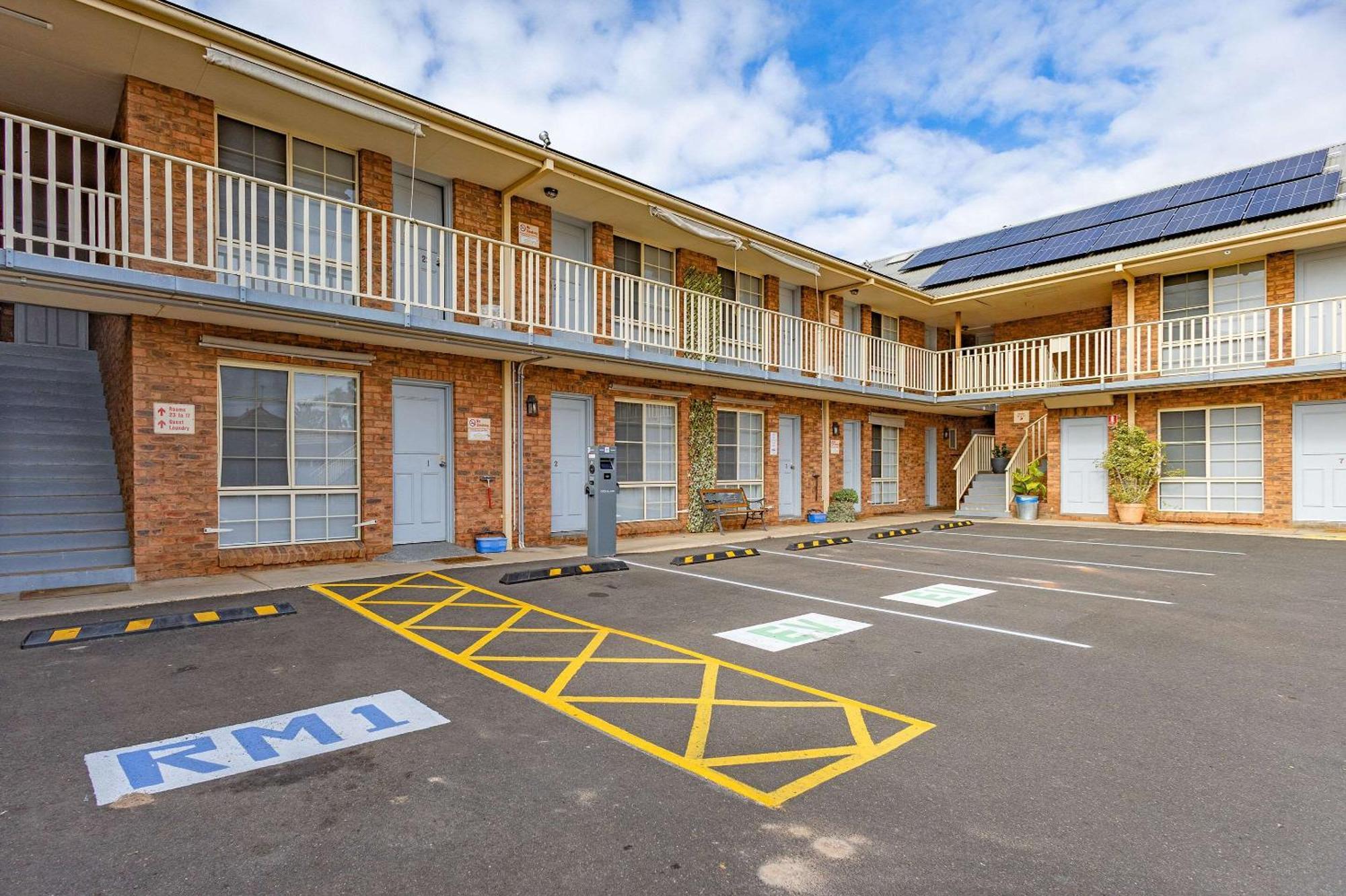Comfort Inn Shearing Shed Dubbo Exterior photo