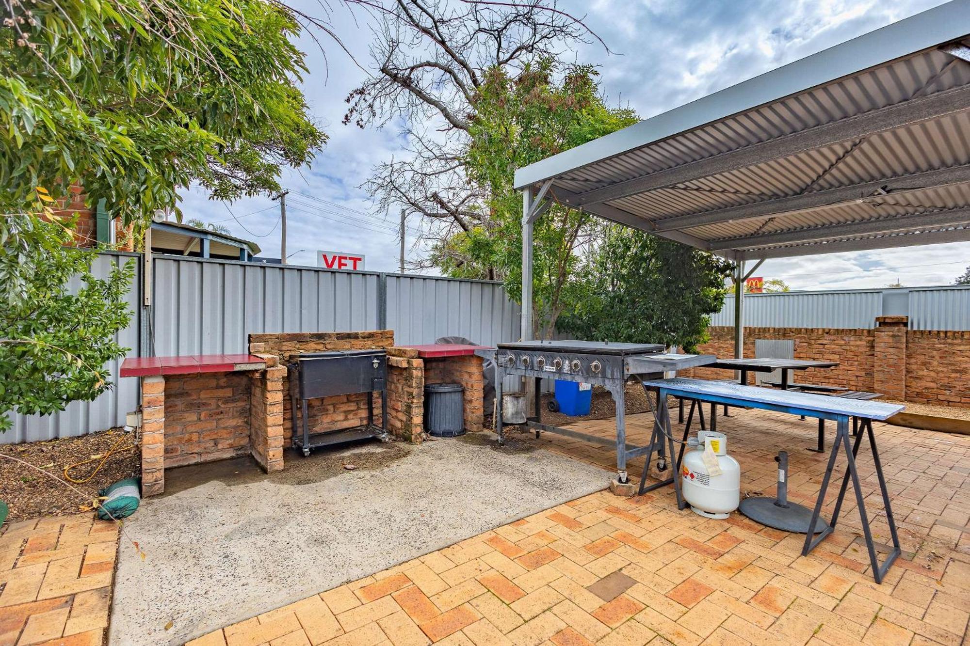 Comfort Inn Shearing Shed Dubbo Exterior photo
